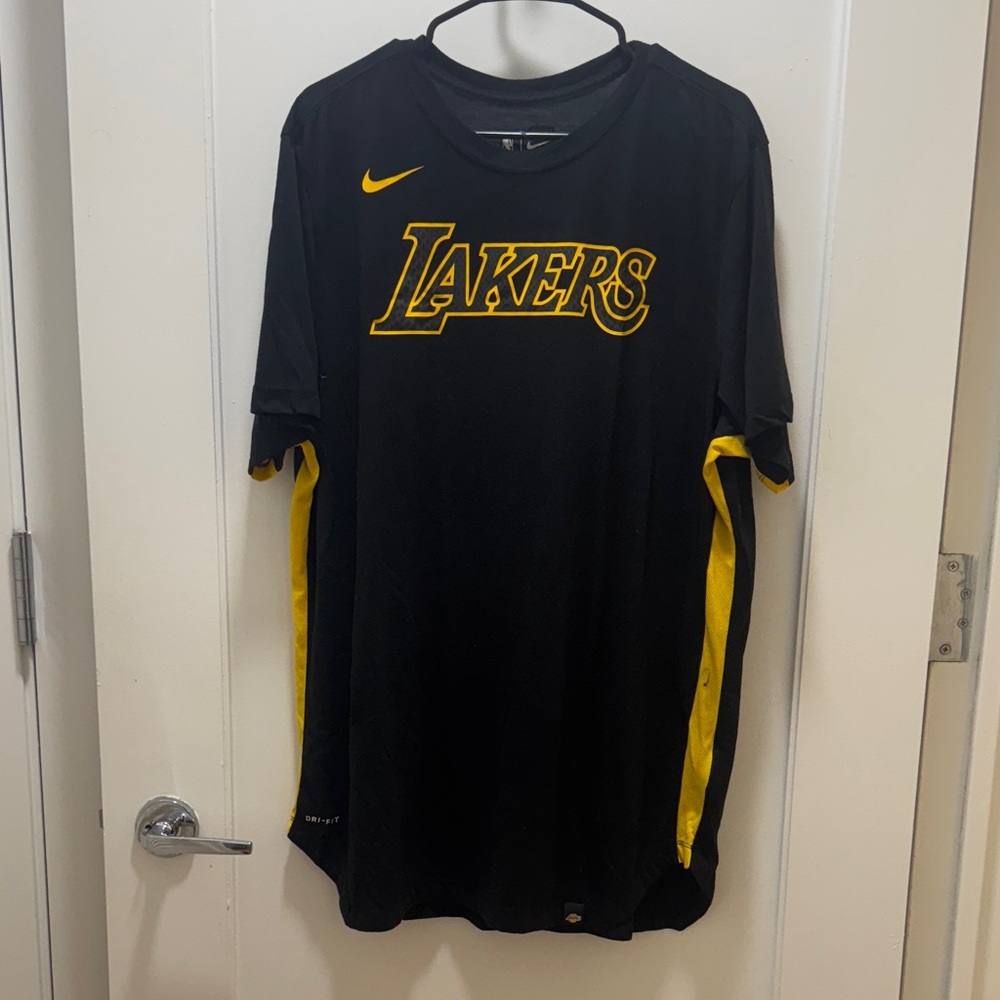 Nike Dri-Fit Lakers Tee